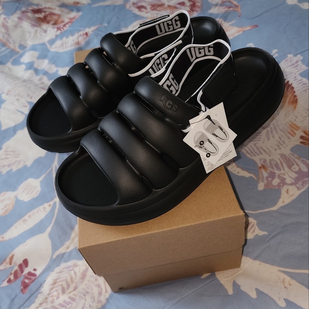 Uggs Sandals